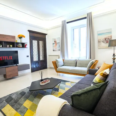 Aurelian Crown Apartmán Řím